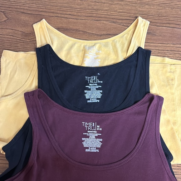 Maternity tank bundle - Picture 2 of 2